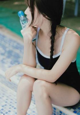 红白黑黄