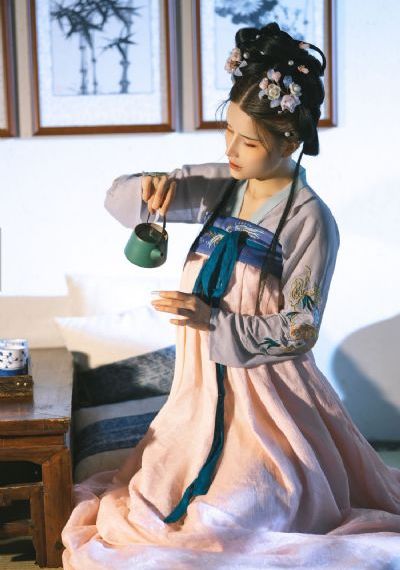 《红楼春上春》电影